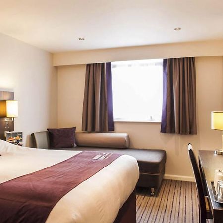 Premier Inn Aberdeen Airport - Dyce Bagian luar foto