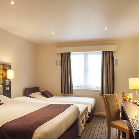 Premier Inn Aberdeen Airport - Dyce Bagian luar foto