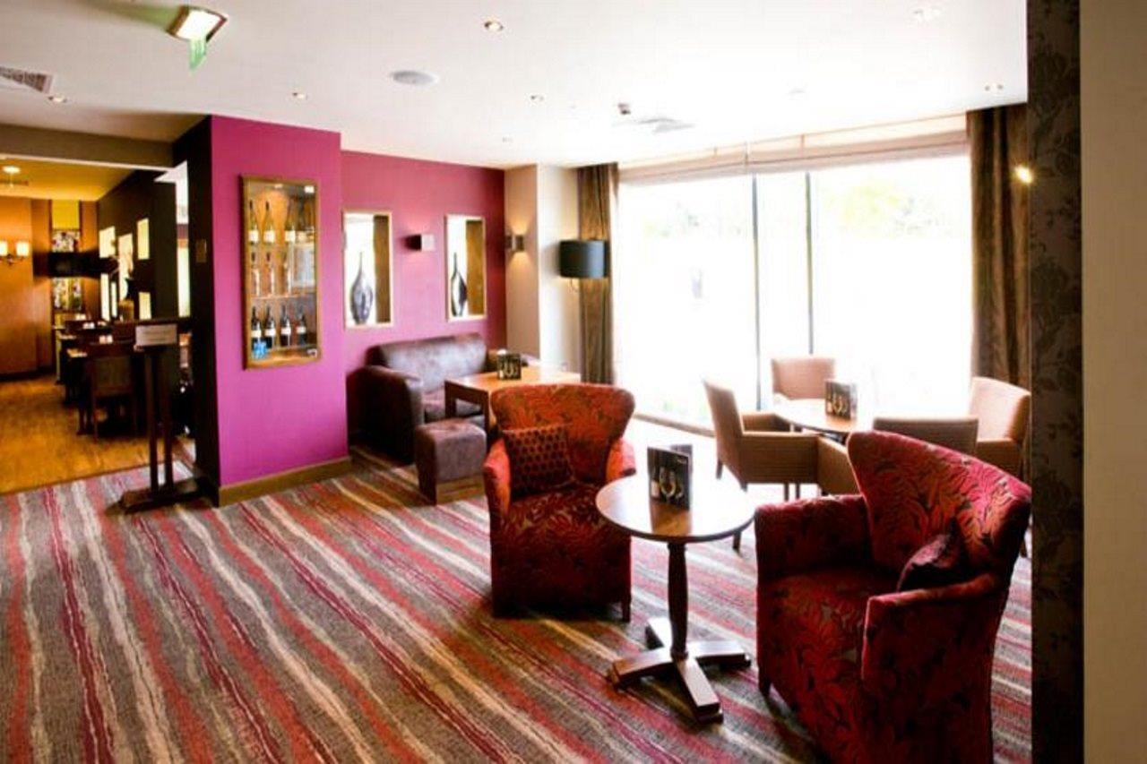 Premier Inn Aberdeen Airport - Dyce Bagian luar foto