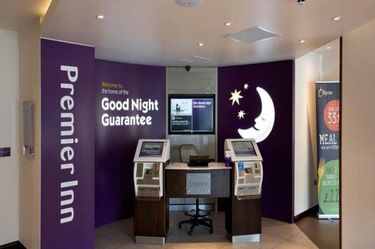 Premier Inn Aberdeen Airport - Dyce Bagian luar foto